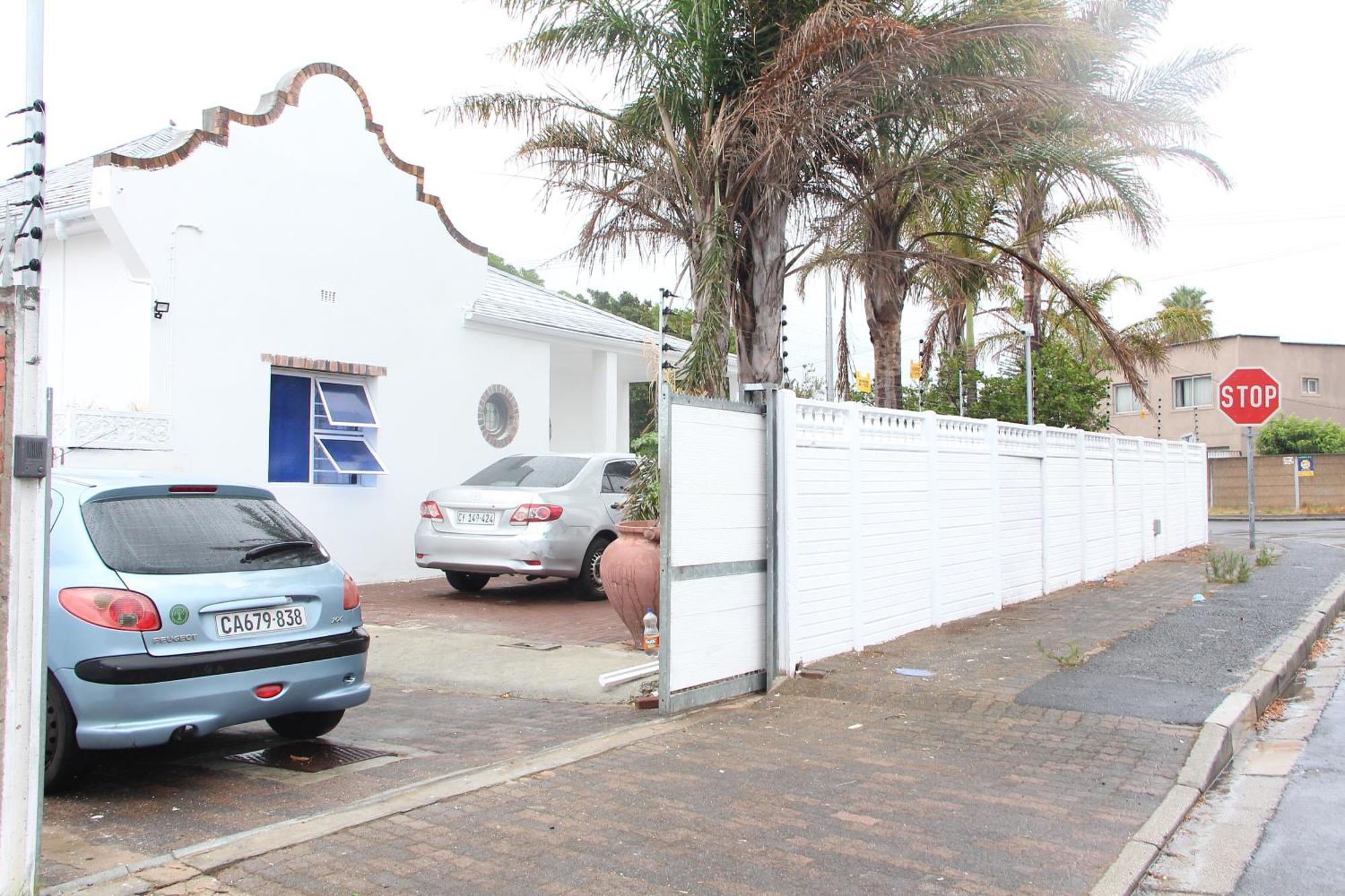 The White House Lodge Cape Town Exterior photo